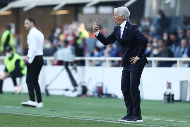 Fußball, EL, Atalanta Bergamo - RB Leipzig April 14, 2022, Bergamo, Italy: Bergamo, Italy, Gewiss Stadium, April 14, 2022, Gian Piero Gasperini (Atalanta BC) gestures during Atalanta BC vs RB Lipsia - football Europa League match. football Europa League match - Atalanta BC vs RB Lipsia, Bergamo, Italy - ZUMAl164 20220414_zsa_l164_017 Copyright: xFrancescoxScaccianocex