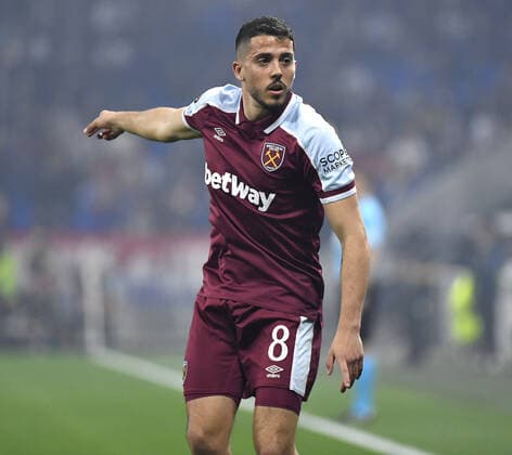 Mandatory Credit: Photo by James Griffiths West Ham United Shutterstock (12892868bd) Pablo Fornals of West Ham United in action Olympique Lyonnais v West Ham United, UEFA Europa League, Quarter Final, Second Leg, Lyon, France - 14 Apr 2022 EDITORIAL USE ONLY No use with unauthorised audio, video, data, fixture lists, club league logos or live services. Online in-match use limited to 120 images, no video emulation. No use in betting, games or single club league player publications. Olympique Lyonnais v West Ham United, UEFA Europa League, Quarter Final, Second Leg, Lyon, France - 14 Apr 2022 EDITORIAL USE ONLY No use with unauthorised audio, video, data, fixture lists, club league logos or live services. Online in-match use limited to 120 images, no video emulation. No use in betting, games or single club league player publications. Copyright: xJamesxGriffiths WestxHamxUnited Shutterstockx 12892868bd