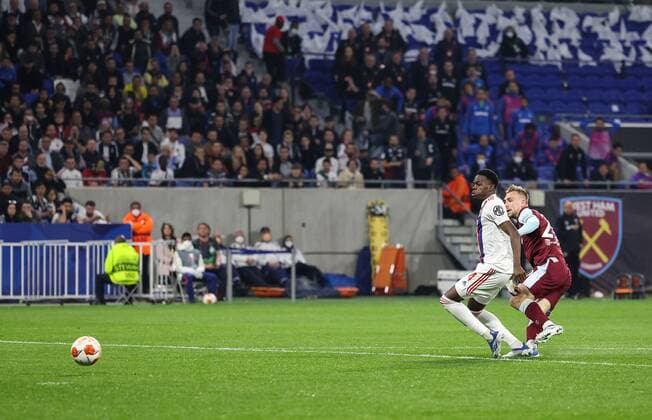 Mandatory Credit: Photo by Simon Dael Shutterstock (12893327bt) Jarrod Bowen of West Ham United scores 0-3 Olympique Lyonnais v West Ham United, UEFA Europa League, Quarter Final, Second Leg, Football, Groupama Stadium, Lyon, France - 14 Apr 2022 EDITORIAL USE ONLY No use with unauthorised audio, video, data, fixture lists, club league logos or live services. Online in-match use limited to 120 images, no video emulation. No use in betting, games or single club league player publications. Olympique Lyonnais v West Ham United, UEFA Europa League, Quarter Final, Second Leg, Football, Groupama Stadium, Lyon, France - 14 Apr 2022 EDITORIAL USE ONLY No use with unauthorised audio, video, data, fixture lists, club league logos or live services. Online in-match use limited to 120 images, no video emulation. No use in betting, games or single club league player publications. Copyright: xSimonxDael Shutterstockx 12893327bt