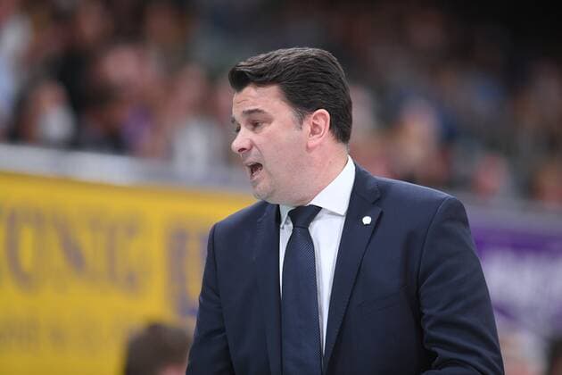 Israel Gonzelez (Head-Coach, Trainer Alba Berlin) , Basketball, Bundesliga, BBL, BG Goettingen - Alba Berlin, 17.04.2022, BG Goettingen - Alba Berlin, Basketball, Bundesliga, GER, BBL, 17.04.2022 Goettingen Copyright: xEibner-Pressefotox-xRolandxSippelx