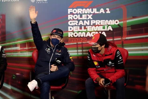 Fahrerpressekonferenz, Max Verstappen (NED, Oracle Red Bull Racing 1), (links), Carlos Sainz jr, (ESP, Scuderia Ferrari 55) ITA, Formel 1 Grand Prix Emilia Romagna, Imola, 22.04.2022 ITA, Formel 1 Grand Prix Emilia Romagna, Imola, 22.04.2022 Imola