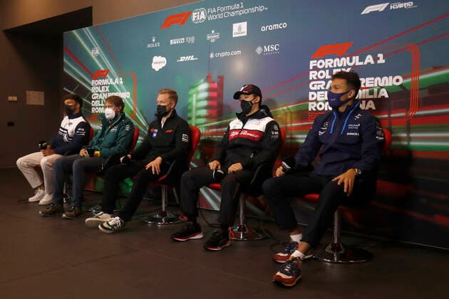 10 Pierre Gasly (FRA, Scuderia AlphaTauri), 5 Sebastian Vettel (DEU, Aston Martin Aramco Cognizant F1 Team), 20 Kevin Magnussen (DNK, Haas F1 Team), 24 Guanyu Zhou (CHN, Alfa Romeo F1 Team ORLEN), 23 Alexander Albon (THA, Williams Racing), F1 Grand Prix of Emilia Romagna at Autodromo Enzo e Dino Ferrari on April 22, 2022 in Imola, Italy. (Photo by Carl Bingham LAT Motorsport Images DPPI via HOCH ZWEI) Imola Italy