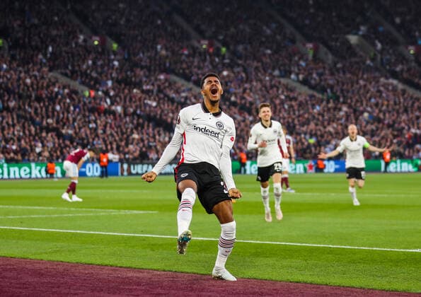 Mandatory Credit: Photo by Andrew Fosker Shutterstock (12914204ao) Ansgar Knauff of Eintracht Frankfurt celebrates scoring the opening goal 0-1 West Ham United v Eintracht Frankfurt, UEFA Europa League, Semi-Final, First Leg, Football, The London Stadium, London, UK - 28 Apr 2022 EDITORIAL USE ONLY No use with unauthorised audio, video, data, fixture lists, club league logos or live services. Online in-match use limited to 120 images, no video emulation. No use in betting, games or single club league player publications. West Ham United v Eintracht Frankfurt, UEFA Europa League, Semi-Final, First Leg, Football, The London Stadium, London, UK - 28 Apr 2022 EDITORIAL USE ONLY No use with unauthorised audio, video, data, fixture lists, club league logos or live services. Online in-match use limited to 120 images, no video emulation. No use in betting, games or single club league player publications. Copyright: xAndrewxFosker Shutterstockx 12914204ao