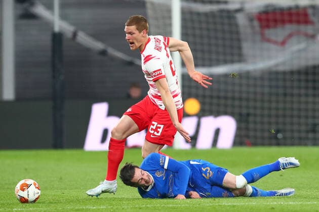 28.04.2022, xtgx, Fussball UEFA European League, RB Leipzig - Glasgow Rangers FC emspor, v.l. Marcel Halstenberg (Leipzig, 23), Scott Wright (Glasgow Rangers, 23) Zweikampf, Duell, Kampf, tackle (DFL DFB REGULATIONS PROHIBIT ANY USE OF PHOTOGRAPHS as IMAGE SEQUENCES and or QUASI-VIDEO) Leipzig