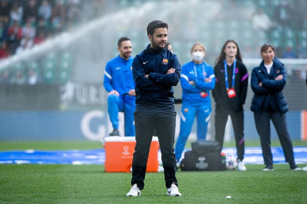 Jonatan Giraldez FC Barcelona, Barca Trainer) vor dem Spiel, GER, VfL Wolfsburg vs. FC Barcelona, UEFA Womens Champions League, Halbfinale Rueckspiel, Spielzeit 2021 2022, 30.04.2022 GER, VfL Wolfsburg vs. FC Barcelona, UEFA Womens Champions League, Halbfinale Rueckspiel, Spielzeit 2021 2022, 30.04.2022 Copyright: xEibner Memmlerx EP_MMR