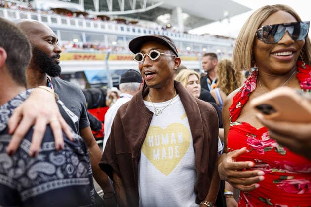 Pharrell Williams with Serena Williams, starting grid, grille de depart, during the Formula 1 Crypto.com Miami Grand Prix 2022, 5th round of the 2022 FIA Formula One World Championship, WM, Weltmeisterschaft on the Miami International Autodrome, from May 6 to 8, 2022 in Miami Gardens, Florida, United States of America - F1 - MIAMI GRAND PRIX 2022 - RACE DPPI Panoramic _DEL0961