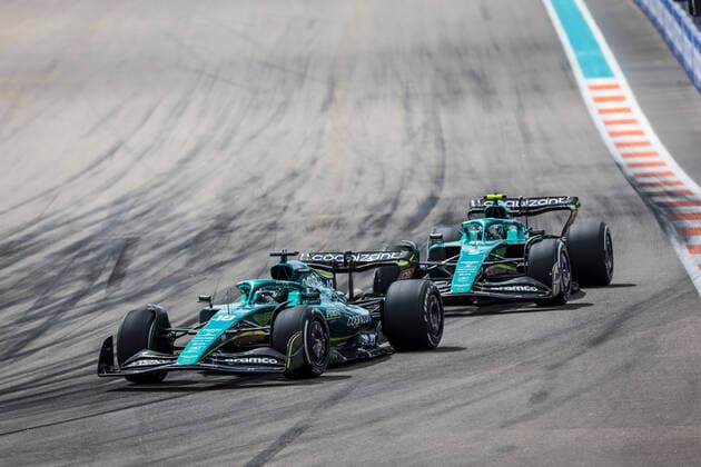 18 STROLL Lance (can), Aston Martin F1 Team AMR22, action with 05 VETTEL Sebastian (ger), Aston Martin F1 Team AMR22 during the Formula 1 Crypto.com Miami Grand Prix 2022, 5th round of the 2022 FIA Formula One World Championship, WM, Weltmeisterschaft on the Miami International Autodrome, from May 6 to 8, 2022 in Miami Gardens, Florida, United States of America - F1 - MIAMI GRAND PRIX 2022 - RACE DPPI Panoramic GOOD0642