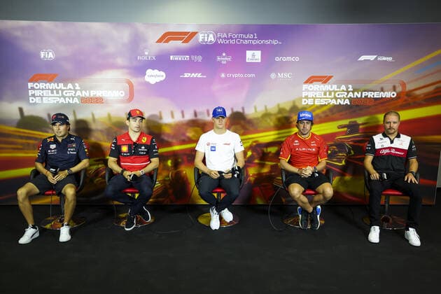 PEREZ Sergio (mex), Red Bull Racing RB18, LECLERC Charles (mco), Scuderia Ferrari F1-75, SCHUMACHER Mick (ger), Haas F1 Team VF-22 Ferrari, ALONSO Fernando (spa), Alpine F1 Team A522, BOTTAS Valtteri (fin), Alfa Romeo F1 Team ORLEN C42, portrait, press conference, PK, Pressekonferenz during the Formula 1 Pirelli Grand Premio de Espana 2022, 6th round of the 2022 FIA Formula One World Championship, WM, Weltmeisterschaft on the Circuit de Barcelona-Catalunya, from May 20 to 22, 2022 in Montmelo, Spain - F1 - SPANISH GRAND PRIX 2022 DPPI Panoramic 00122015_1344