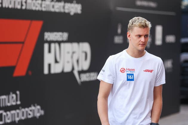 Formel 1, GP von Monaco, Rennunterbrechung nach Unfall von Mick Schumacher SCHUMACHER Mick (ger), Haas F1 Team VF-22 Ferrari, portrait during the Formula 1 Grand Prix de Monaco 2022, 7th round of the 2022 FIA Formula One World Championship, WM, Weltmeisterschaft on the Circuit de Monaco, from May 27 to 29, 2022 in Monte-Carlo, Monaco - F1 - MONACO GRAND PRIX 2022 - Race DPPI Panoramic 00122019_AV6_9895