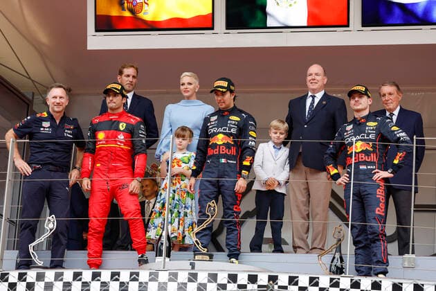 Christian Horner (GBR, Oracle Red Bull Racing), 55 Carlos Sainz (ESP, Scuderia Ferrari), 11 Sergio Perez (MEX, Oracle Red Bull Racing), 1 Max Verstappen (NLD, Oracle Red Bull Racing), Princess Charlene of Monaco and Prince Albert II of Monaco, F1 Grand Prix of Monaco at Circuit de Monaco on May 29, 2022 in Monte-Carlo, Monaco. (Photo by HOCH ZWEI) Monte-Carlo Monaco