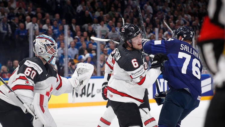 Eishockey, WM Finale, Finnland - Kanada ere Sallinen 76, FIN, Travis Sanheim 6, CAN, Christopher Driedger 60, CAN during the 2022 IIHF Ice hockey, Eishockey World Championship, WM, Weltmeisterschaft Gold medal match between Finland and Canada at the Nokia Arena on 29. May 2022 in Tampere, Finland. (Kalle Parkkinen Newspix24) Copyright: xKallexParkkinenx np2429335702094
