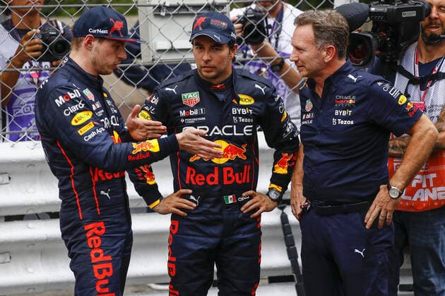 VERSTAPPEN Max (ned), Red Bull Racing RB18, portrait PEREZ Sergio (mex), Red Bull Racing RB18, portrait HORNER Christian (gbr), Team Principal of Red Bull Racing, portrait during the Formula 1 Grand Prix de Monaco 2022, 7th round of the 2022 FIA Formula One World Championship, WM, Weltmeisterschaft on the Circuit de Monaco, from May 27 to 29, 2022 in Monte-Carlo, Monaco - F1 - MONACO GRAND PRIX 2022 - Race DPPI Panoramic 00122019__B3_0338