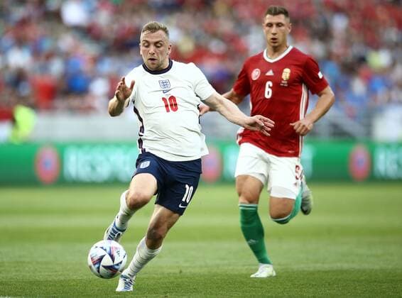 Mandatory Credit: Photo by Michael Zemanek Shutterstock (12965167z) Jarrod Bowen of England and Willi Orban of Hungary Hungary v England, UEFA Nations League, Group C, International Football, Puskas Arena Park, Budapest, Hungary - 04 Jun 2022 Hungary v England, UEFA Nations League, Group C, International Football, Puskas Arena Park, Budapest, Hungary - 04 Jun 2022 Copyright: xMichaelxZemanek Shutterstockx 12965167z