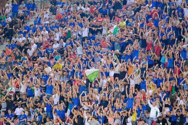 Laola im Stadion, ITA, Italien vs. Deutschland, Fussball, Uefa Nations League, 1. Spieltag, Saison 2022, 04.06.2022, ITA, Italien vs. Deutschland, Fussball, Nations League, 1. Spieltag, Saison 2022, 04.06.2022 Bologna Copyright: xEibner-Pressefotox EP_EER