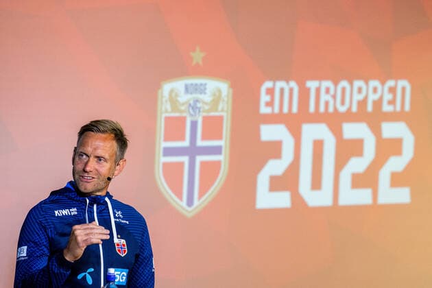 Fußball, EM Frauen, Nationalteam Norwegen gibt Kader bekannt 220607 Martin Sjögren, head coach of the Norwegian women s national football team, presents the team selection ahead of the UEFA Women s Euro during a press conference, PK, Pressekonferenz on June 7, 2022 in Oslo. Photo: Vegard Grott BILDBYRAN kod VG VG0295 bbeng fotball fotboll football women dam norge norway pressekonferanse UEFA EURO, EM, Europameisterschaft,Fussball em kvinner Copyright: VEGARDxGRoTT BB220607VG001