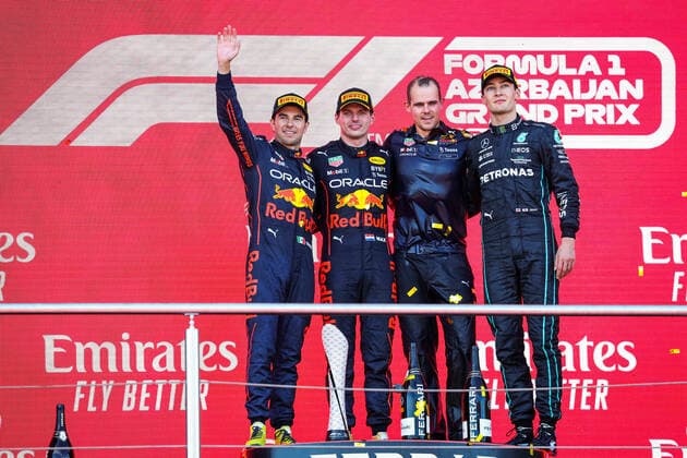Podium: VERSTAPPEN Max (ned), Red Bull Racing RB18, PEREZ Sergio (mex), Red Bull Racing RB18, RUSSELL George (gbr), Mercedes AMG F1 Team W13, portrait during the Formula 1 Azerbaijan Grand Prix 2022, 8th round of the 2022 FIA Formula One World Championship, WM, Weltmeisterschaft on the Baku City Circuit, from June 10 to 12, 2022 in Baku, Azerbaijan - F1 - AZERBAIJAN GRAND PRIX 2022 - RACE DPPI Panoramic 20220612_GOOD8716
