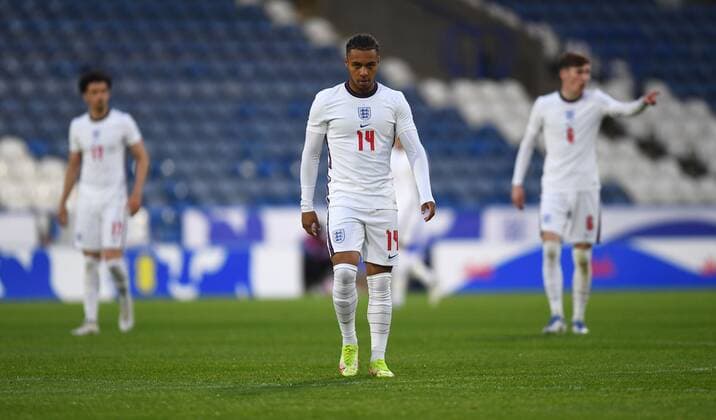 Mandatory Credit: Photo by Anna Gowthorpe Shutterstock (12983338t) England players are dejected after conceding a second goal England U21, U 21 v Slovenia U21, UEFA U21 European Championship, EM, Europameisterschaft 2023 Qualifying, Group G, International Football, John Smith s Stadium, Huddersfield, UK - 13 Jun 2022 EDITORIAL USE ONLY No use with unauthorised audio, video, data, fixture lists, club league logos or live services. Online in-match use limited to 120 images, no video emulation. No use in betting, games or single club league player publications. England U21 v Slovenia U21, UEFA U21 European Championship 2023 Qualifying, Group G, International Football, John Smith s Stadium, Huddersfield, UK - 13 Jun 2022 EDITORIAL USE ONLY No use with unauthorised audio, video, data, fixture lists, club league logos or live services. Online in-match use limited to 120 images, no video emulation. No use in betting, games or single club league player publications. Copyright: xAnnaxGowthorpe Shutterstockx 12983338t