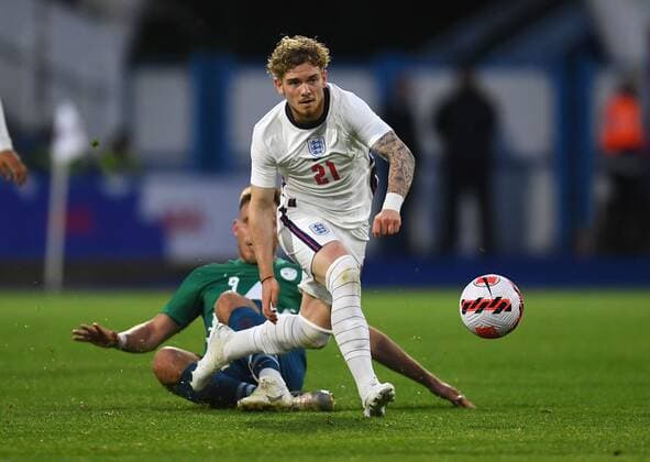 Mandatory Credit: Photo by Anna Gowthorpe Shutterstock (12983338z) Harvey Elliott of England beats the challenge of Nik Prelec of Slovenia England U21, U 21 v Slovenia U21, UEFA U21 European Championship, EM, Europameisterschaft 2023 Qualifying, Group G, International Football, John Smith s Stadium, Huddersfield, UK - 13 Jun 2022 EDITORIAL USE ONLY No use with unauthorised audio, video, data, fixture lists, club league logos or live services. Online in-match use limited to 120 images, no video emulation. No use in betting, games or single club league player publications. England U21 v Slovenia U21, UEFA U21 European Championship 2023 Qualifying, Group G, International Football, John Smith s Stadium, Huddersfield, UK - 13 Jun 2022 EDITORIAL USE ONLY No use with unauthorised audio, video, data, fixture lists, club league logos or live services. Online in-match use limited to 120 images, no video emulation. No use in betting, games or single club league player publications. Copyright: xAnnaxGowthorpe Shutterstockx 12983338z