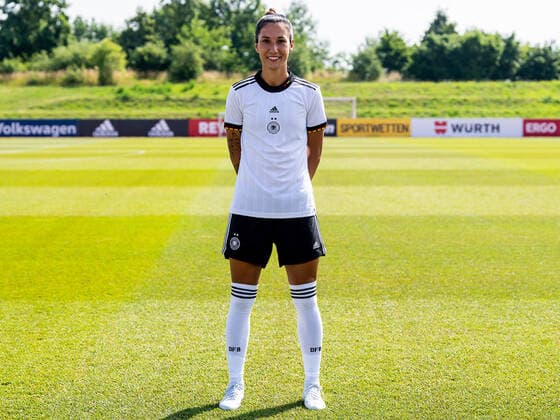 Sara Doorsoun, Deutschland, Nationalmannschaft, Mannschaftsshooting, Fussball, Frauen, 16.06.2022 Deutschland, Nationalmannschaft, Mannschaftsshooting, Fussball, Frauen, 16.06.2022 Nuernberg Copyright: xMichaelxSchmidt Eibner-Pressefotx EP_MST