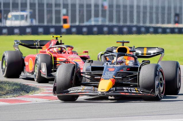 June 19, 2022, Montreal, PQ, Canada: Red Bull driver Max Verstappen of the Netherlands, front, holds off a challenge from Ferrari driver Carlos Sainz of Spain on the final lap during the Formula One Canadian Grand Prix in Montreal, Sunday, June 19, 2022. Max Verstappen, Carlos Sainz, - ZUMAc35_ 20220619_zaf_c35_040 Copyright: xGrahamxHughesx
