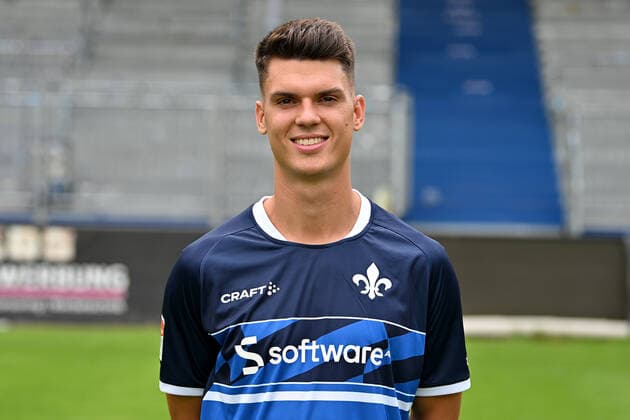 29.06.2022, xfux, Fussball 2.Bundesliga, SV Darmstadt 98 Fototermin Porträttermin 2022 23 xptt, emonline, emspor, v.l. Mathias Honsak, SV Darmstadt 98, 2.BL, Porträttermin 2022 2023, zautz (DFL DFB REGULATIONS PROHIBIT ANY USE OF PHOTOGRAPHS as IMAGE SEQUENCES and or QUASI-VIDEO) Darmstadt