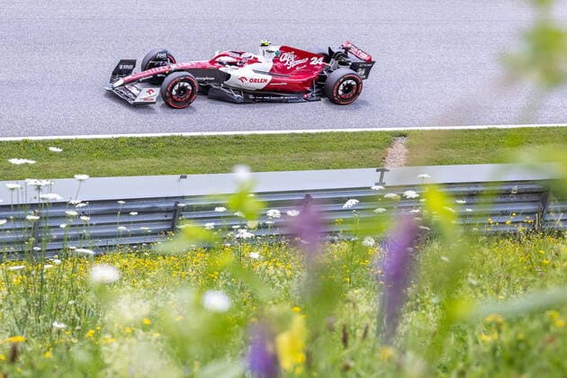 09.07.2022, Red Bull Ring, Spielberg, AUT, FIA, Formel 1, Grosser Preis von Österreich, Freies Training, im Bild Guanyu Zhou (CHN, Alfa Romeo) Guanyu Zhou of China during the training for the Austrian FIA Formula One Grand Prix at the Red Bull Ring in Spielberg, Austria on 2022 07 09. Expa Spielberg