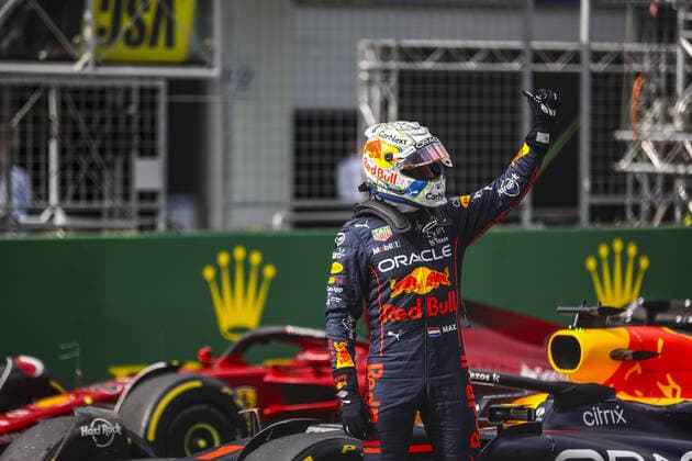 VERSTAPPEN Max (ned), Red Bull Racing RB18, portrait, winner Sprint race during the Formula 1 Rolex Grosser Preis Von Osterreich 2022, 2022 Austrian Grand Prix, 11th round of the 2022 FIA Formula One World Championship, WM, Weltmeisterschaft from July 8 to 10, 2022 on the Red Bull Ring, in Spielberg, Austria - F1 - AUSTRIAN GRAND PRIX 2022 DPPI Panoramic AV6_6963