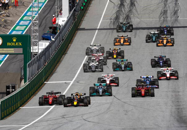 Start, Sprint Qualifying, 16 Charles Leclerc (MCO, Scuderia Ferrari), 1 Max Verstappen (NLD, Oracle Red Bull Racing), 63 George Russell (GBR, Mercedes-AMG Petronas F1 Team), 55 Carlos Sainz (ESP, Scuderia Ferrari), F1 Grand Prix of Austria at Red Bull Ring on July 9, 2022 in Spielberg, Austria. (Photo by HOCH ZWEI) Spielberg Austria