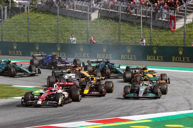 Start, Sprint Qualifying, 77 Valtteri Bottas (FIN, Alfa Romeo F1 Team ORLEN), 11 Sergio Perez (MEX, Oracle Red Bull Racing), 44 Lewis Hamilton (GBR, Mercedes-AMG Petronas F1 Team), F1 Grand Prix of Austria at Red Bull Ring on July 9, 2022 in Spielberg, Austria. (Photo by HOCH ZWEI) Spielberg Austria