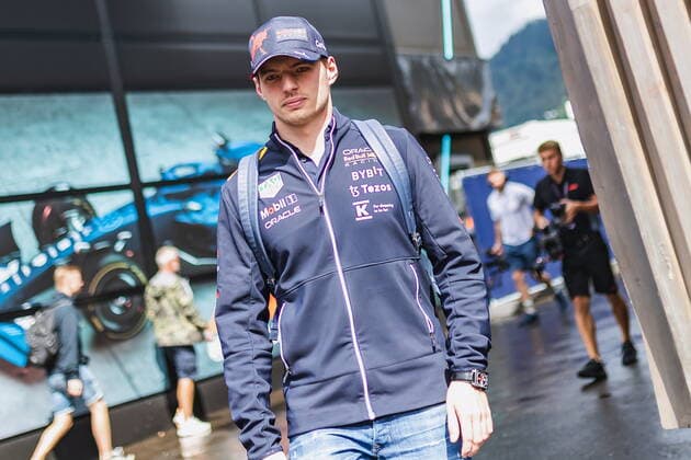 10.07.2022, Red Bull Ring, Spielberg, AUT, FIA, Formel 1, Grosser Preis von Österreich, Rennen, im Bild Max Verstappen (NED, Red Bull Racing) Max Verstappen of Netherlands prior to the race for the Austrian FIA Formula One Grand Prix at the Red Bull Ring in Spielberg, Austria on 2022 07 10. Expa Spielberg