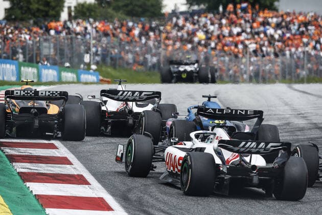 20 MAGNUSSEN Kevin (den), Haas F1 Team VF-22 Ferrari, action 14 ALONSO Fernando (spa), Alpine F1 Team A522, action 04 NORRIS Lando (gbr), McLaren F1 Team MCL36, action 47 SCHUMACHER Mick (ger), Haas F1 Team VF-22 Ferrari, action 24 ZHOU Guanyu (chi), Alfa Romeo F1 Team ORLEN C42, action during the Formula 1 Rolex Grosser Preis Von Osterreich 2022, 2022 Austrian Grand Prix, 11th round of the 2022 FIA Formula One World Championship, WM, Weltmeisterschaft from July 8 to 10, 2022 on the Red Bull Ring, in Spielberg, Austria - F1 - AUSTRIAN GRAND PRIX 2022 - RACE DPPI Panoramic 00122027__R3_3755