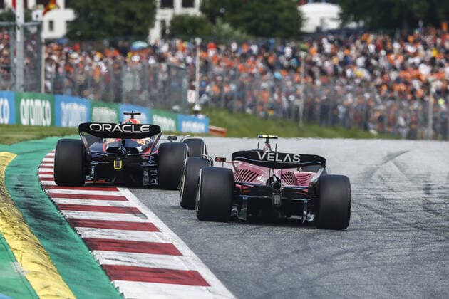 01 VERSTAPPEN Max (nld), Red Bull Racing RB18, action 16 LECLERC Charles (mco), Scuderia Ferrari F1-75, action during the Formula 1 Rolex Grosser Preis Von Osterreich 2022, 2022 Austrian Grand Prix, 11th round of the 2022 FIA Formula One World Championship, WM, Weltmeisterschaft from July 8 to 10, 2022 on the Red Bull Ring, in Spielberg, Austria - F1 - AUSTRIAN GRAND PRIX 2022 - RACE DPPI Panoramic 00122027__R3_3906