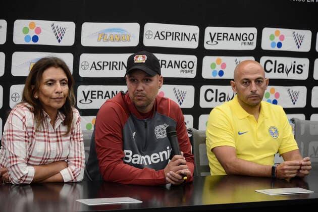 July 12, 2022, Mexico City, Mexico City, Mexico: July 12, 2022, Mexico City, Mexico: Women s Bayer Leverkusen coach Robert de Pauw and women s Club America coach Angel Villacampa during a press conference, PK, Pressekonferenz to announce the match between America and Bayer Leverkusen as part of 100 years of Bayer in Mexico. on July 12, 2022 in Mexico City, Mexico. Mexico City Mexico - ZUMAe321 0162794129st Copyright: xCarlosxTischlerx xEyepixxGroupx