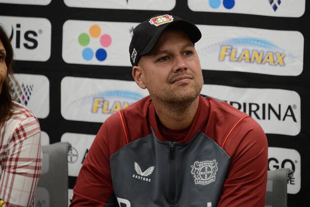 July 12, 2022, Mexico City, Mexico City, Mexico: July 12, 2022, Mexico City, Mexico: Women s Bayer Leverkusen coach Robert de Pauw during a press conference, PK, Pressekonferenz to announce the match between America and Bayer Leverkusen as part of 100 years of Bayer in Mexico. on July 12, 2022 in Mexico City, Mexico. Mexico City Mexico - ZUMAe321 0162794318st Copyright: xCarlosxTischlerx xEyepixxGroupx