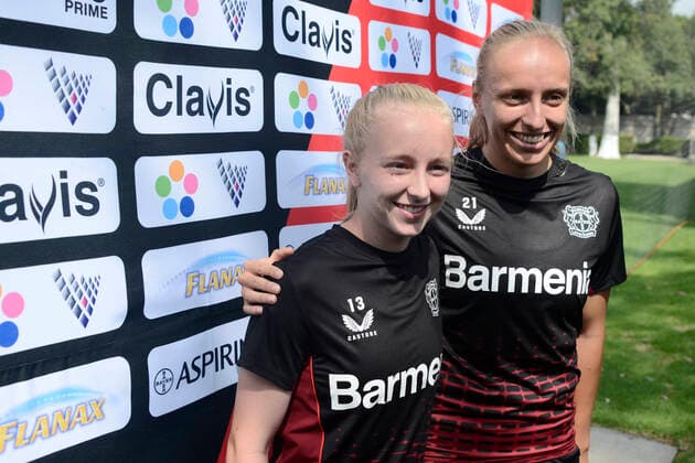 July 12, 2022, Mexico City, Mexico City, Mexico: July 12, 2022, Mexico City, Mexico: Women s Bayer Leverkusen players Caroline Siems and Irina Pando during a press conference, PK, Pressekonferenz to announce the match between America and Bayer Leverkusen as part of 100 years of Bayer in Mexico. on July 12, 2022 in Mexico City, Mexico. Mexico City Mexico - ZUMAe321 0162795767st Copyright: xCarlosxTischlerx xEyepixxGroupx