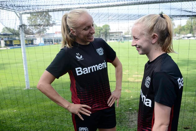 July 12, 2022, Mexico City, Mexico City, Mexico: July 12, 2022, Mexico City, Mexico: Women s Bayer Leverkusen players Caroline Siems and Irina Pando during a press conference, PK, Pressekonferenz to announce the match between America and Bayer Leverkusen as part of 100 years of Bayer in Mexico. on July 12, 2022 in Mexico City, Mexico. Mexico City Mexico - ZUMAe321 0162795840st Copyright: xCarlosxTischlerx xEyepixxGroupx