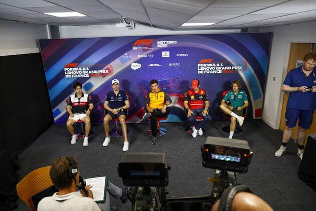 ZHOU Guanyu (chi), Alfa Romeo F1 Team ORLEN, LATIFI Nicholas (can), Williams Racing, NORRIS Lando (gbr), McLaren F1 Team, LECLERC Charles (mco), Scuderia Ferrari and VETTEL Sebastian (ger), Aston Martin F1 Team, portrait during the press conference, PK, Pressekonferenz prior to the Formula 1 Lenovo Grand Prix de France, French Grand Prix 2022, 12th round of the 2022 FIA Formula One World Championship, WM, Weltmeisterschaft from July 22 to 24, 2022 on the Circuit Paul Ricard, in Le Castellet, France - F1 - FRENCH GRAND PRIX 2022 DPPI Panoramic _V2_4264