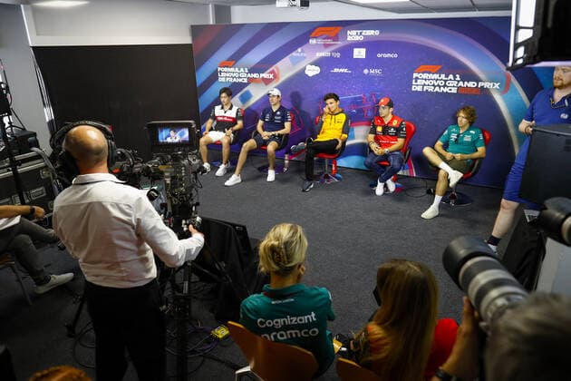 ZHOU Guanyu (chi), Alfa Romeo F1 Team ORLEN, LATIFI Nicholas (can), Williams Racing, NORRIS Lando (gbr), McLaren F1 Team, LECLERC Charles (mco), Scuderia Ferrari and VETTEL Sebastian (ger), Aston Martin F1 Team, portrait during the press conference, PK, Pressekonferenz prior to the Formula 1 Lenovo Grand Prix de France, French Grand Prix 2022, 12th round of the 2022 FIA Formula One World Championship, WM, Weltmeisterschaft from July 22 to 24, 2022 on the Circuit Paul Ricard, in Le Castellet, France - F1 - FRENCH GRAND PRIX 2022 DPPI Panoramic _V2_4270