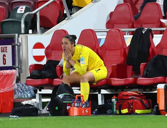 London, England, 21st July 2022. Manuela Zinsberger of Austria looks on after her mistake led to Germany?s second goal during the UEFA Women s European Championship, EM, Europameisterschaft 2022 match at Brentford Community Stadium, London. Picture credit should read: David Klein Sportimage EDITORIAL USE ONLY. No use with unauthorised audio, video, data, fixture lists, club league logos or live services. Online in-match use limited to 120 images, no video emulation. No use in betting, games or single club league player publications. SPI-1766-0018