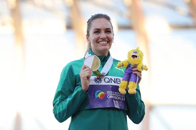 Mandatory Credit: Photo by Amanda Loman Shutterstock (13037097v) Gold-medallist Kelsey Lee Barber, of Australia, during the medal ceremony for the women s javelin throw 2022 World Athletics Championships, Day Eight Hayward Field, Eugene, Oregon, USA - 22 Jul 2022 2022 World Athletics Championships, Day Eight Hayward Field, Eugene, Oregon, USA - 22 Jul 2022 Copyright: xAmandaxLoman Shutterstockx 13037097v