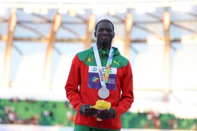 Mandatory Credit: Photo by Amanda Loman Shutterstock (13037097z) Silver-medallist Kirani James, of Grenada, during the medal ceremony for the men s 400-meter run 2022 World Athletics Championships, Day Eight Hayward Field, Eugene, Oregon, USA - 22 Jul 2022 2022 World Athletics Championships, Day Eight Hayward Field, Eugene, Oregon, USA - 22 Jul 2022 Copyright: xAmandaxLoman Shutterstockx 13037097z