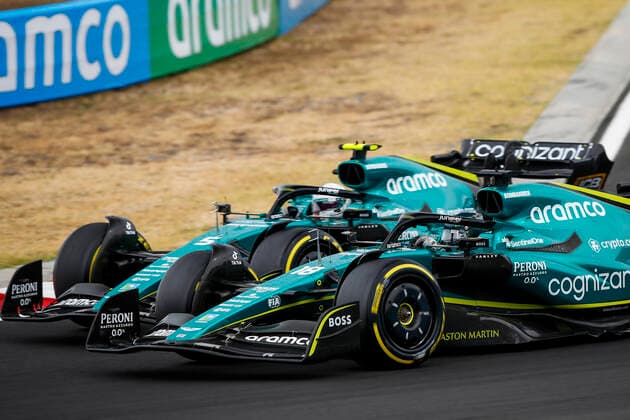 18 STROLL Lance (can), Aston Martin F1 Team AMR22, 05 VETTEL Sebastian (ger), Aston Martin F1 Team AMR22, action during the Formula 1 Aramco Magyar Nagydij 2022, Hungarian Grand Prix 2022, 12th round of the 2022 FIA Formula One World Championship, WM, Weltmeisterschaft from July 28 to 31, 2022 on the Hungaroring, in Mogyorod, Hungary - F1 - HUNGARIAN GRAND PRIX 2022 - RACE DPPI Panoramic 00122031__F_17049.JPG_