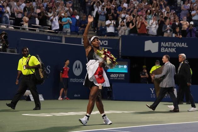 August 10, 2022, TORONTO, ON, CANADA: Serena Williams, of the USA, leaves the court carrying flowers and waving to fans after her defeat against Belinda Bencic, of Switzerland, during the National Bank Open tennis tournament in Toronto on Wednesday, August 10, 2022. No one knows exactly how many more matches Williams will play before walking away, and the 23-time Grand Slam champion exited the National Bank Open on Wednesday night with a 6-2, 6-4 loss to Bencic. Serena Williams; Belinda Bencic - ZUMAc35_ 20220810_zaf_c35_161 Copyright: xNathanxDenettex