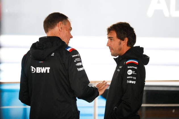 ALONSO Fernando (spa), Alpine F1 Team A522, PERMANE Alan (gbr), Trackside Operations Director of Alpine F1 Team, portrait during the Formula 1 Rolex Belgian Grand Prix 2022, 14th round of the 2022 FIA Formula One World Championship, WM, Weltmeisterschaft from August 26 to 28, 2022 on the Circuit de Spa-Francorchamps, in Francorchamps, Belgium - F1 - BELGIAN GRAND PRIX 2022 DPPI Panoramic 00122033__V2_9652