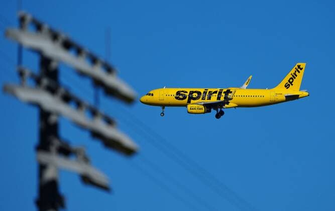 Mandatory Credit: Photo by Javier Garcia Shutterstock (13357857ca) A Spirit Airlines plane flies over the grounds US Open Championships 2022, Day Four, USTA National Tennis Center, Flushing Meadows, New York, USA - 01 Sep 2022 US Open Championships 2022, Day Four, USTA National Tennis Center, Flushing Meadows, New York, USA - 01 Sep 2022 Copyright: xJavierxGarcia Shutterstockx 13357857ca