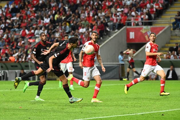 Fußball, EL, Sporting Braga - 1. FC Union Berlin Fussball, Herren, Saison 2022 2023, Europa League, Sporting Braga - 1. FC Union Berlin (Gruppenphase, Gruppe D, 2. Spieltag), v. l. Jordan Siebatcheu (Pefok, 1. FC Union Berlin), Diogo Leite (1. FC Union Berlin), Paulo Oliveira (SC Braga), Vitor Tormena (SC Braga), 15.09. 2022, Copyright: xMatthiasxKochx
