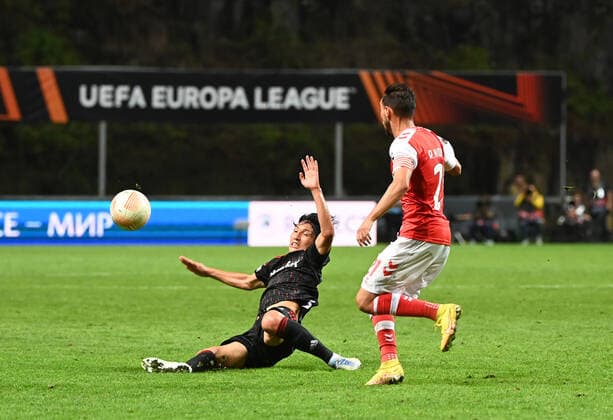 Fussball, Herren, Saison 2022 2023, Europa League, Sporting Braga - 1. FC Union Berlin (Gruppenphase, Gruppe D, 2. Spieltag), v. l. Genki Haraguchi (1. FC Union Berlin), Ricardo Horta (SC Braga), 15.09. 2022, Copyright: xMatthiasxKochx