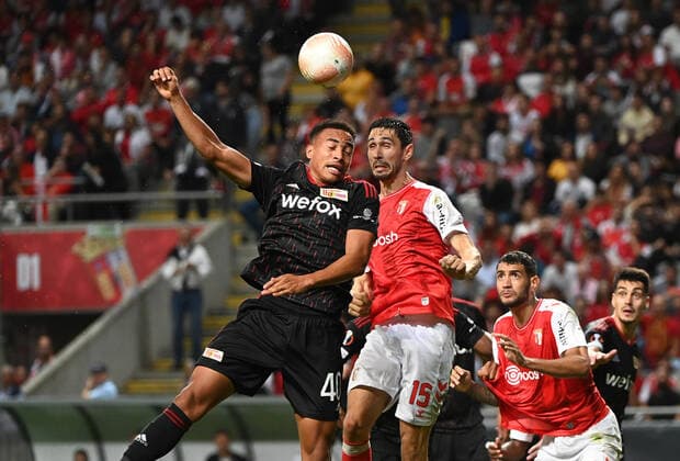Fussball, Herren, Saison 2022 2023, Europa League, Sporting Braga - 1. FC Union Berlin (Gruppenphase, Gruppe D, 2. Spieltag), v. l. Jamie Leweling (1. FC Union Berlin), Paulo Oliveira (SC Braga), Vitor Tormena (SC Braga), Diogo Leite (1. FC Union Berlin), 15.09. 2022, Copyright: xMatthiasxKochx