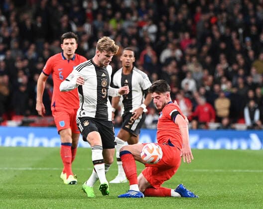 Fussball, Herren, Saison 2022 23, Nations League (Liga A, Gruppe 3, 6. Spieltag) in London, England - Deutschland (3:3), v. l. Harry Maguire (England), Timo Werner (Deutschland), Declan Rice (England), 26.09. 2022, Copyright: xMatthiasxKochx