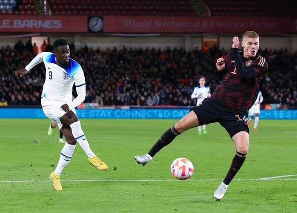 Mandatory Credit: Photo by Matt West Shutterstock (13423132ce) Folarin Balogun of England and Marton Dardai of Germany England U21, U 21 v Germany U21, Friendly, International Football, Bramall Lane, Sheffield, UK - 27 Sep 2022 EDITORIAL USE ONLY No use with unauthorised audio, video, data, fixture lists, club league logos or live services. Online in-match use limited to 120 images, no video emulation. No use in betting, games or single club league player publications. England U21 v Germany U21, Friendly, International Football, Bramall Lane, Sheffield, UK - 27 Sep 2022 EDITORIAL USE ONLY No use with unauthorised audio, video, data, fixture lists, club league logos or live services. Online in-match use limited to 120 images, no video emulation. No use in betting, games or single club league player publications. Copyright: xMattxWest Shutterstockx 13423132ce